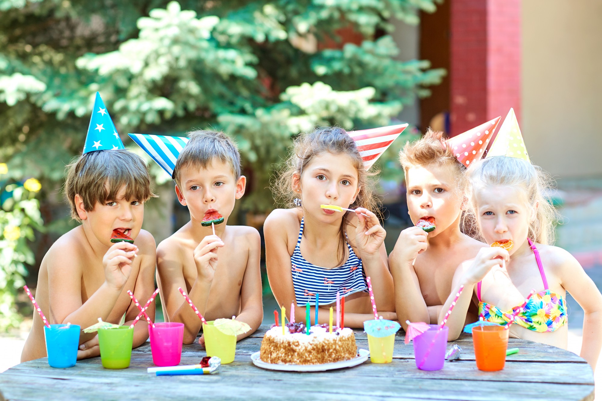 6 Kids Summer Birthday Party Ideas Monkey Joe s 6-kids-summer-birthday-party-ideas-monkey-joe-s